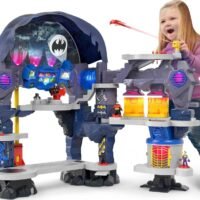 imaginext dc super friends batcave playset
