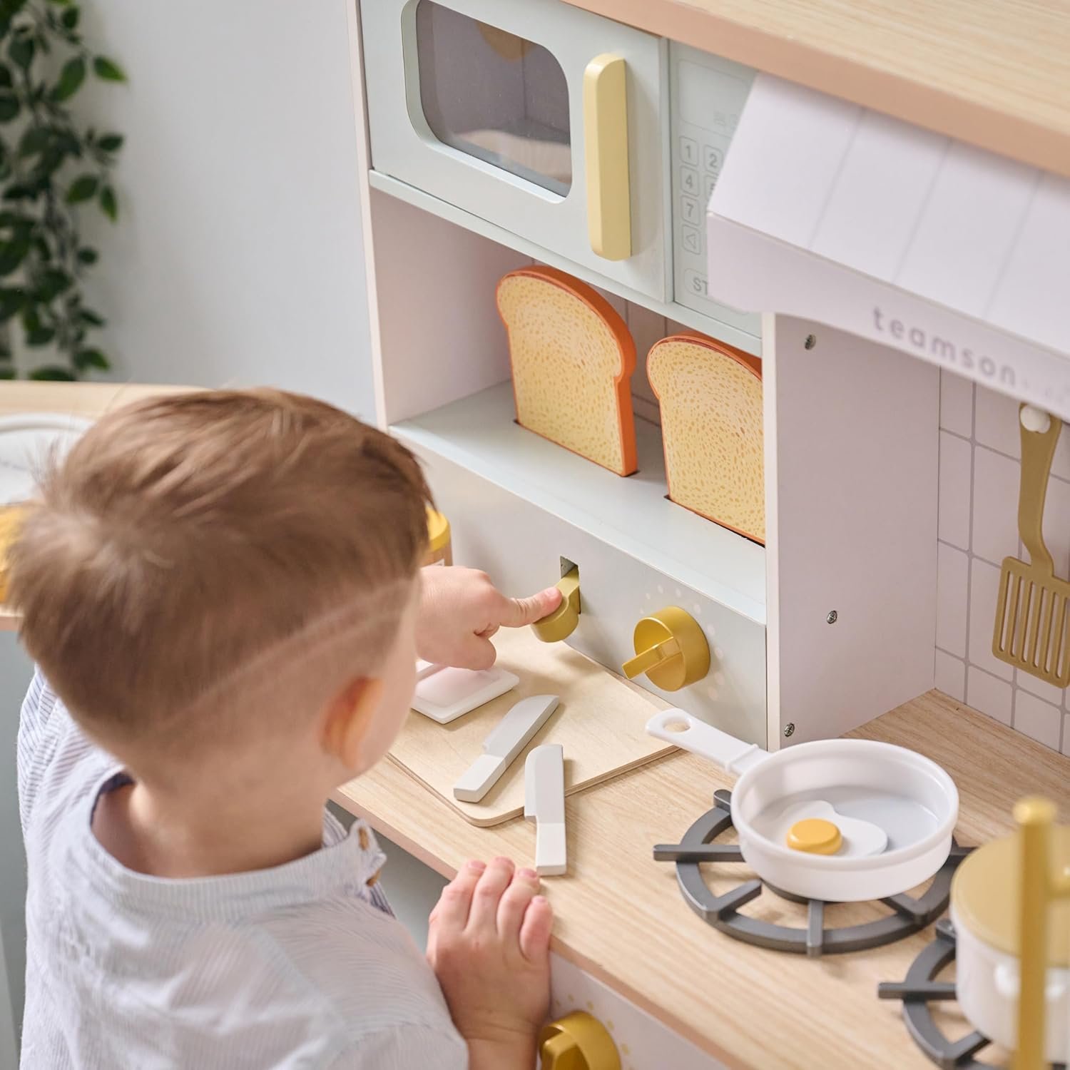 teamson kids dollhouse: little chef savannah teamson kids dollhouse: little chef savannah
